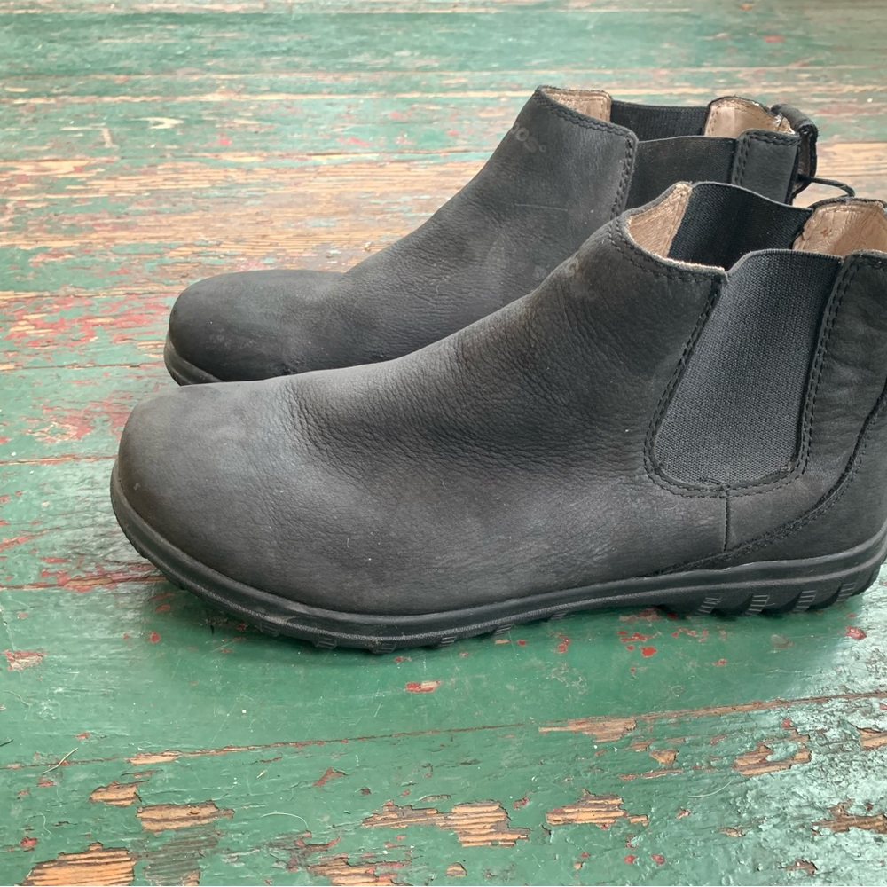 Men’s BOGS black leather boots sz 11